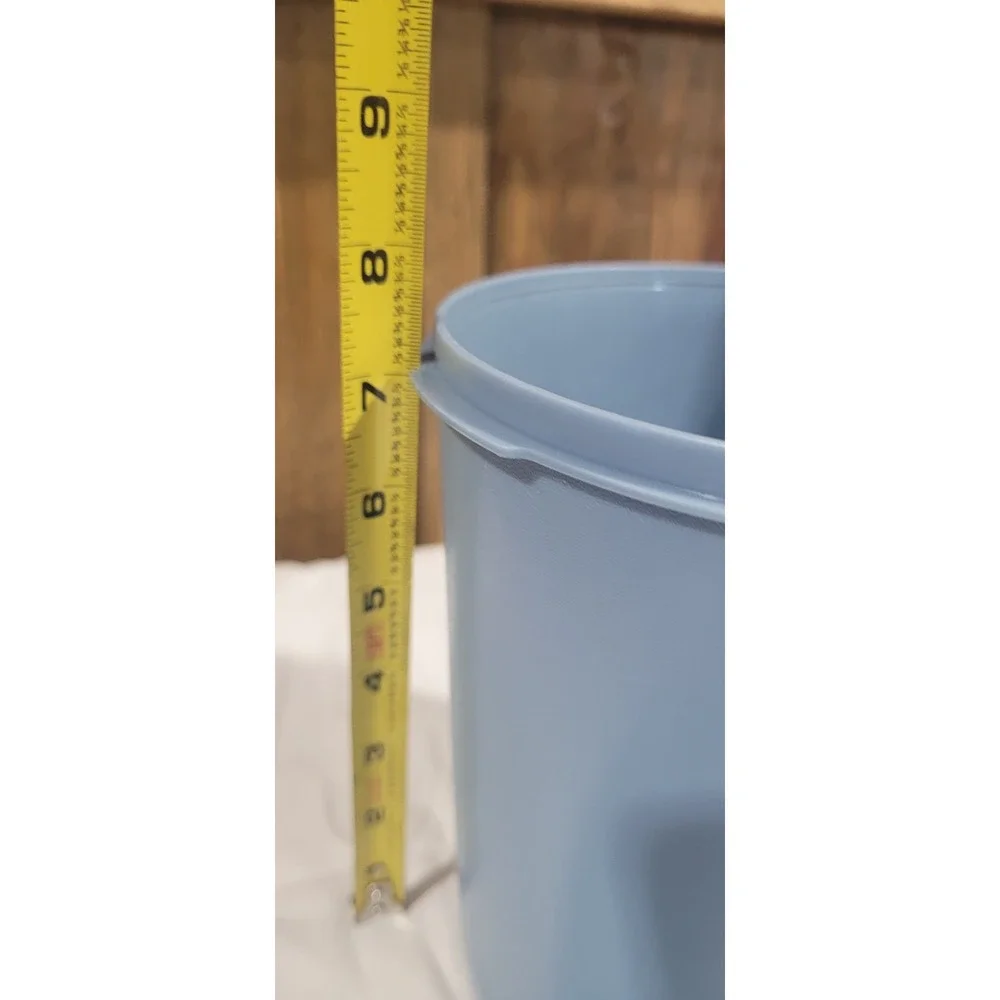 Tupperware vintage country